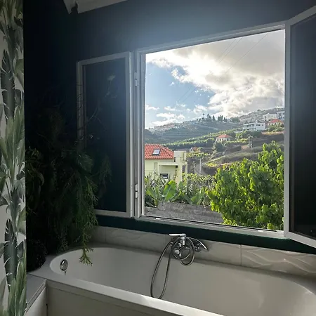 Miguels Seaview Corner * Понта-ду-Сол