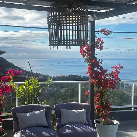 בית נופש Miguels Seaview Corner *