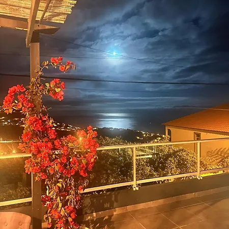Miguels Seaview Corner Дом отдыха Понта-ду-Сол
