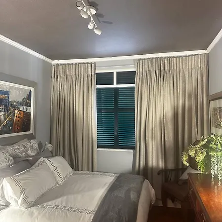 Miguels Seaview Corner * פונטה דו סול