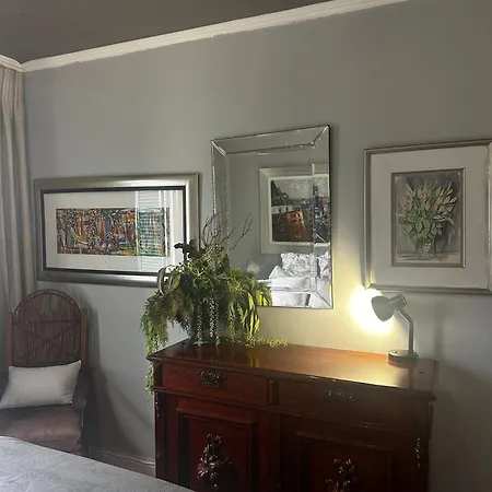 Miguels Seaview Corner