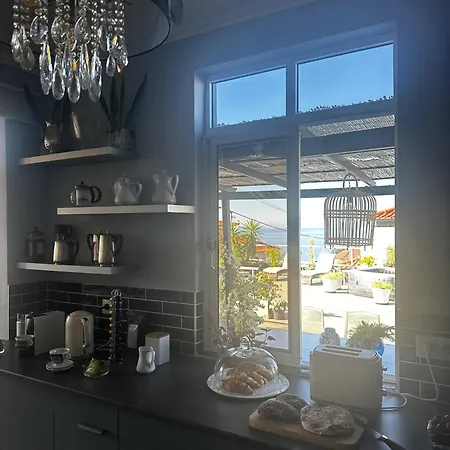 בית נופש Miguels Seaview Corner פונטה דו סול