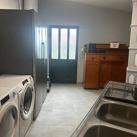 Miguels Seaview Corner *