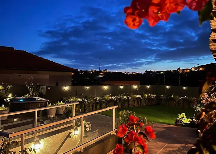 Miguels Seaview Corner *