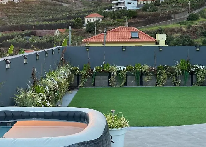 Miguels Seaview Corner 度假居 蓬他达维托亚