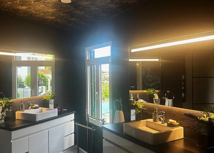 Miguels Seaview Corner 度假居